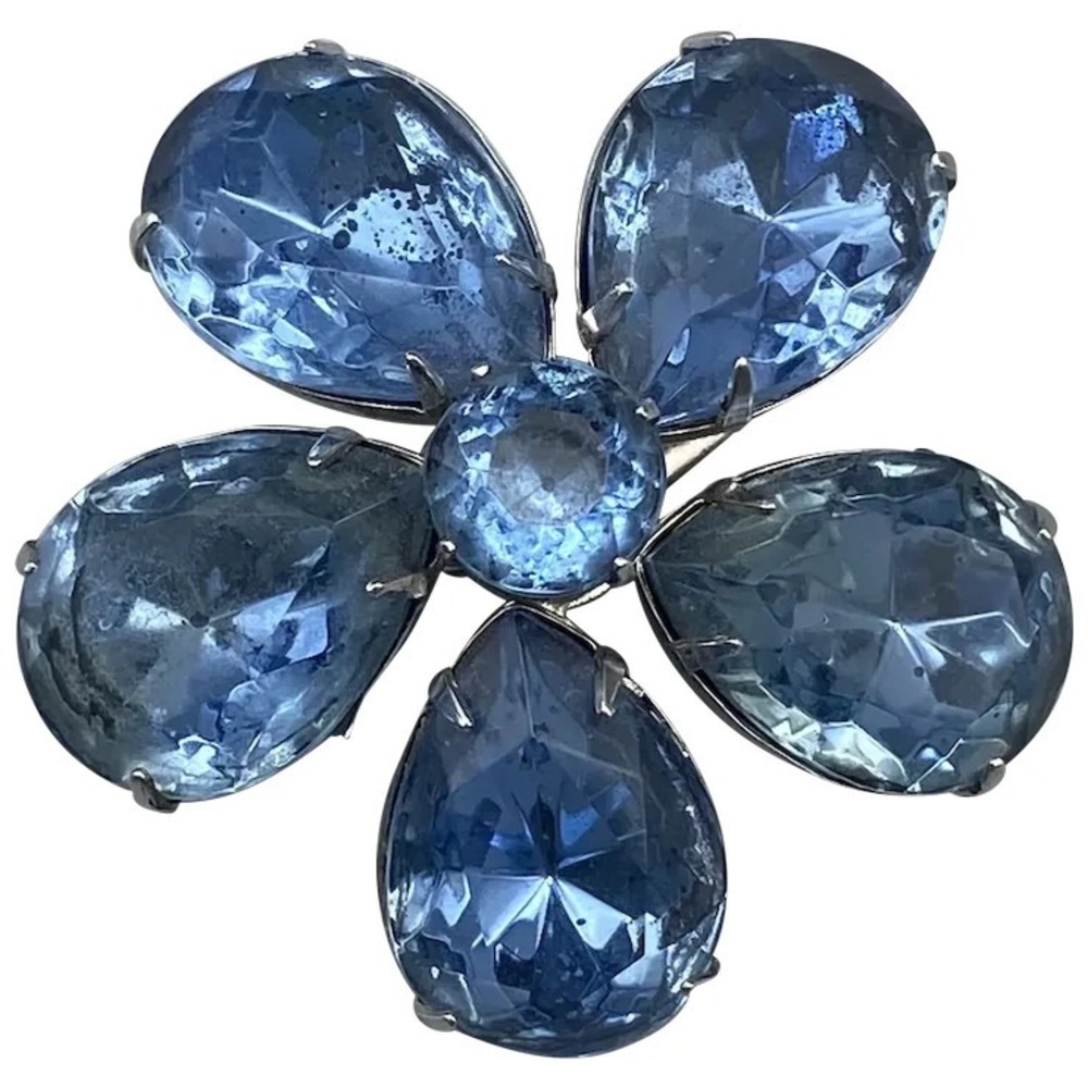 Vintage Coro Blue Prong Set‎ Rhinestone Flower Pin Brooch Pear Teardrop